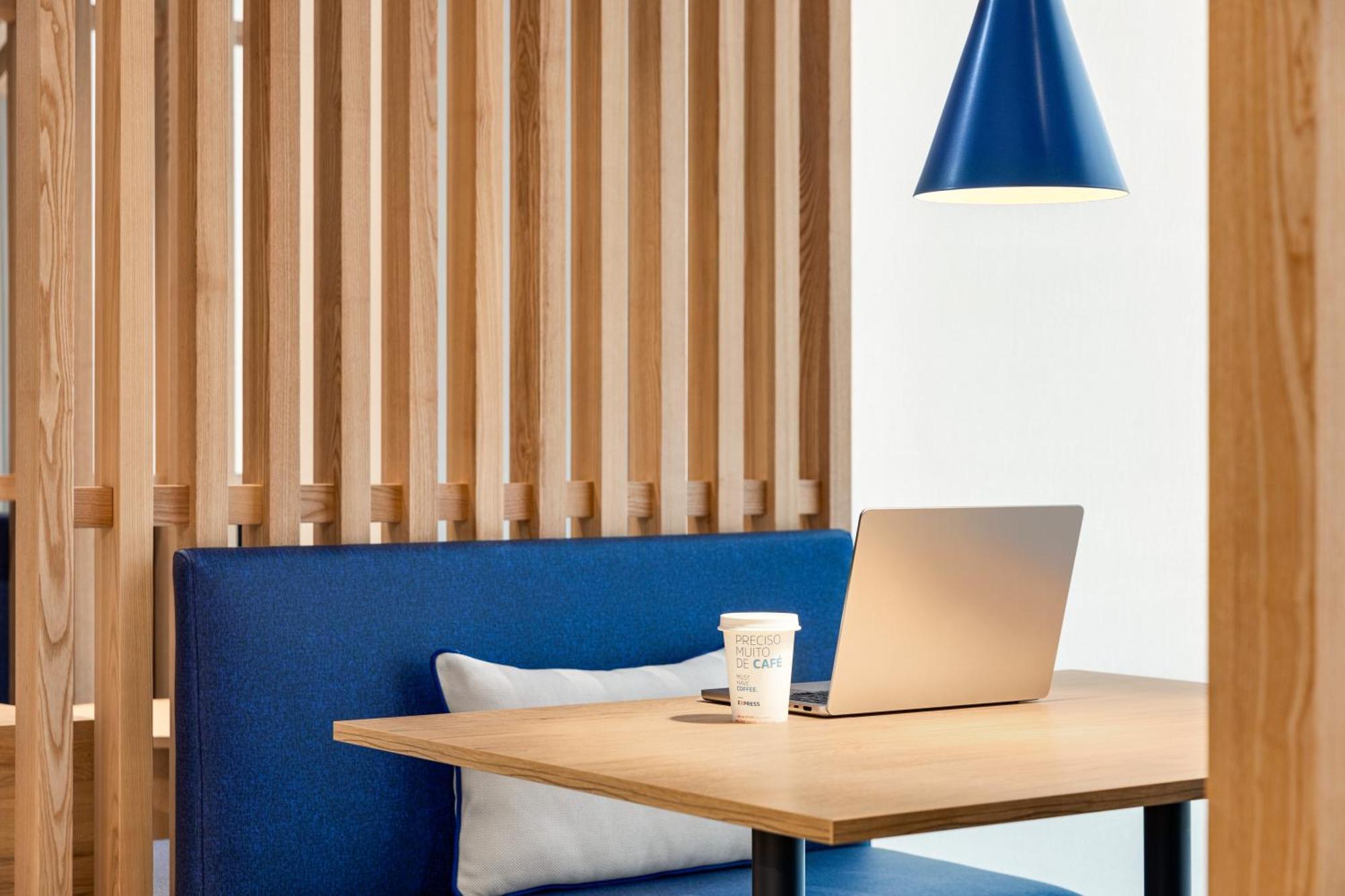 Holiday Inn Express Porto - Boavista By Ihg מראה חיצוני תמונה