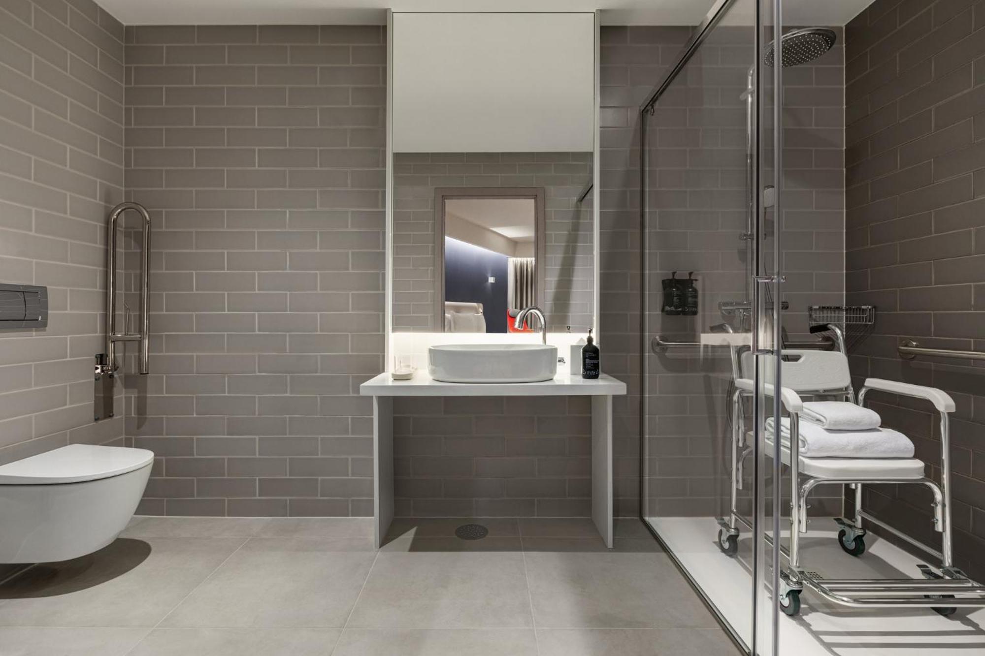 Holiday Inn Express Porto - Boavista By Ihg מראה חיצוני תמונה